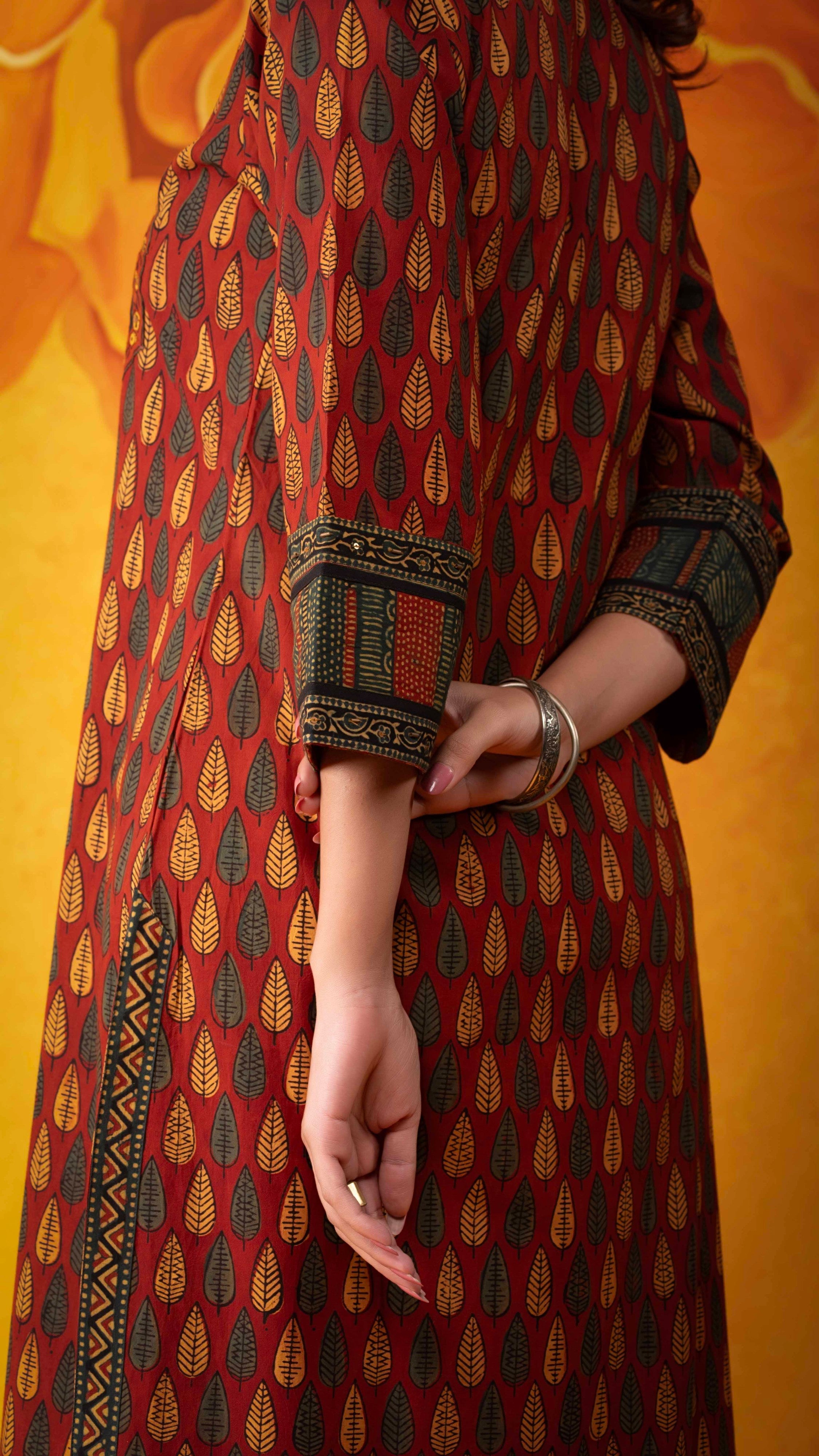 Vaani Ajrakh Kurta
