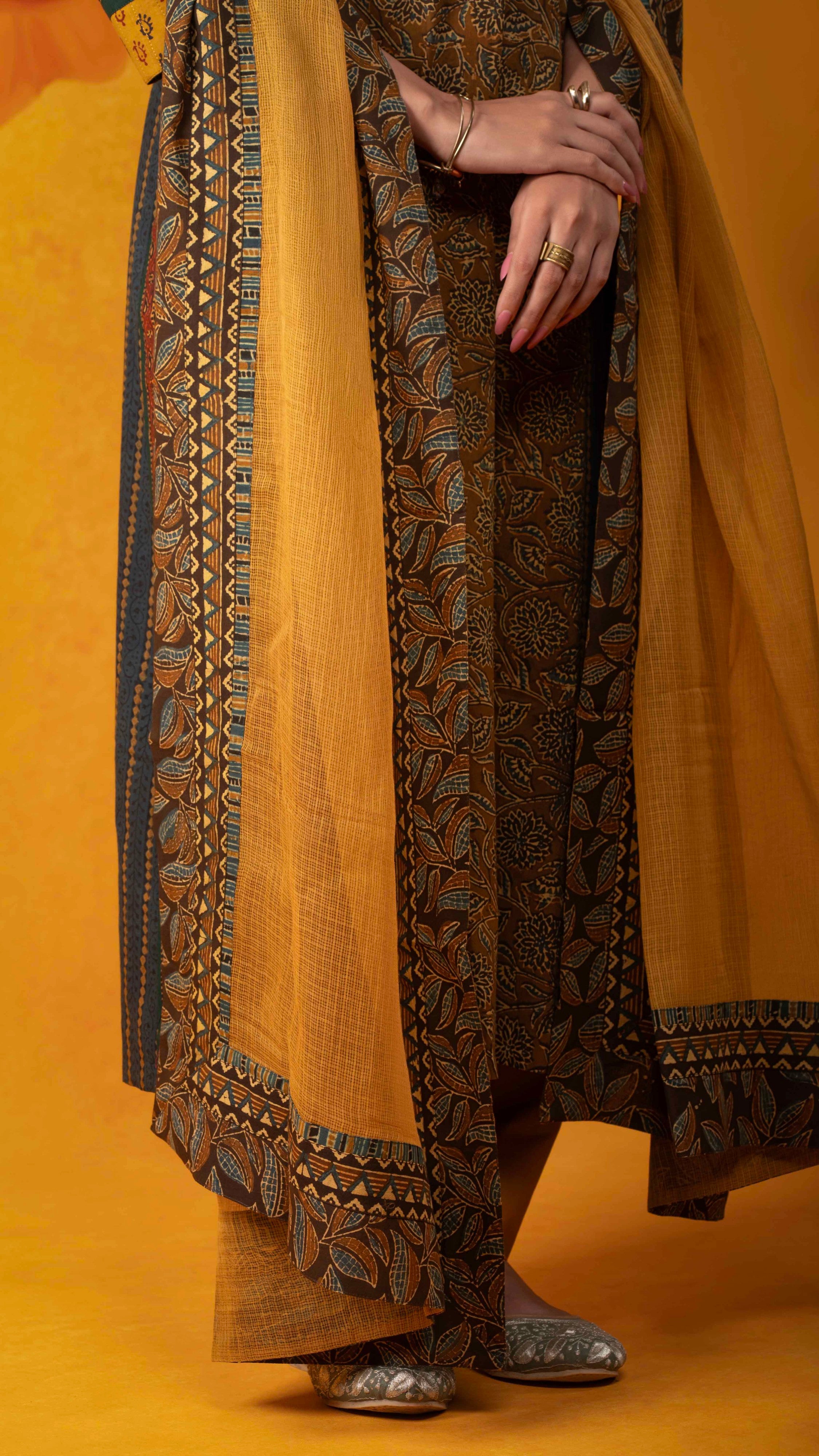 Saaj Kota Doriya Dupatta  with Ajrakh borders
