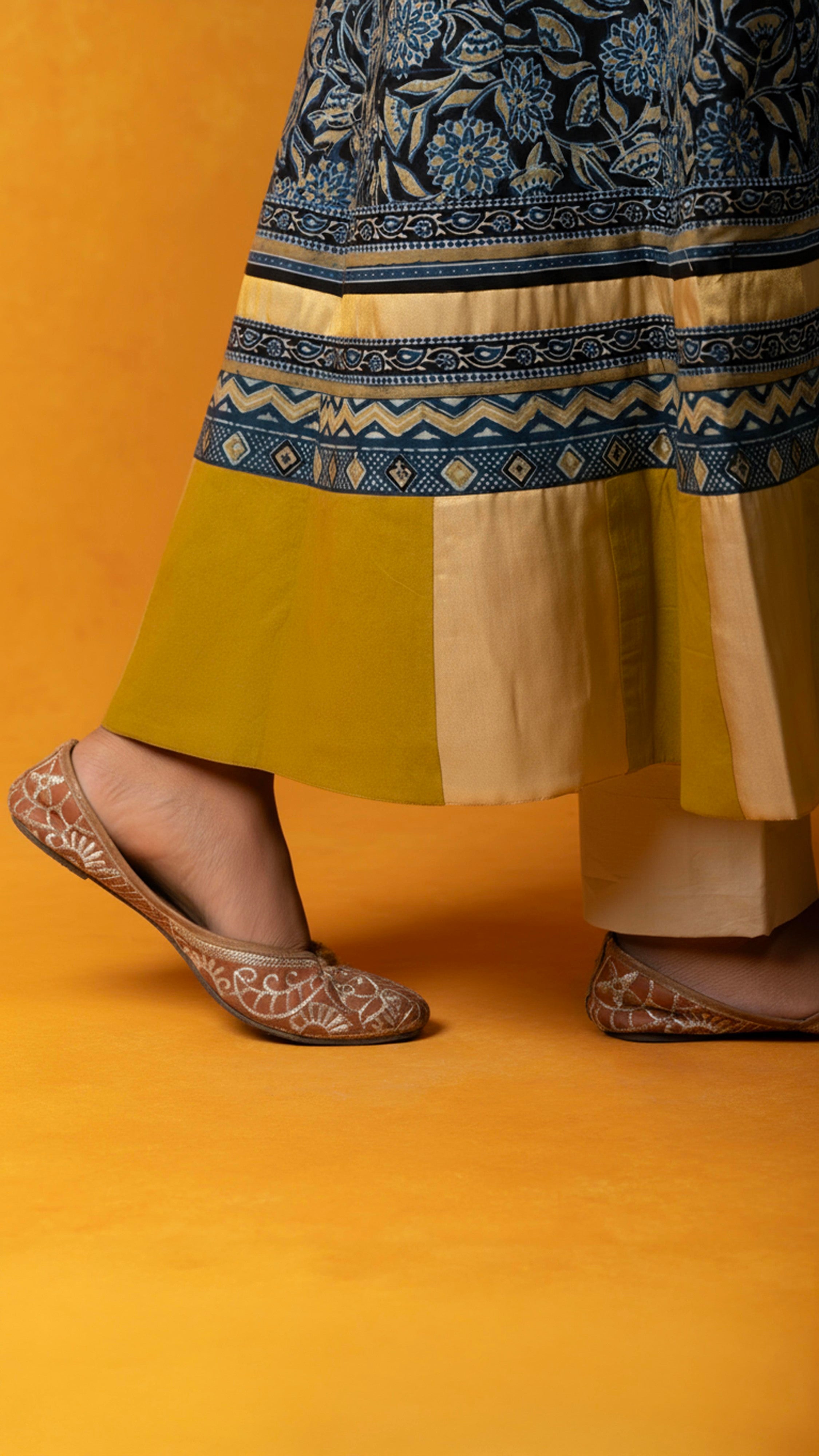 Vasudha Ajrakh Kurta