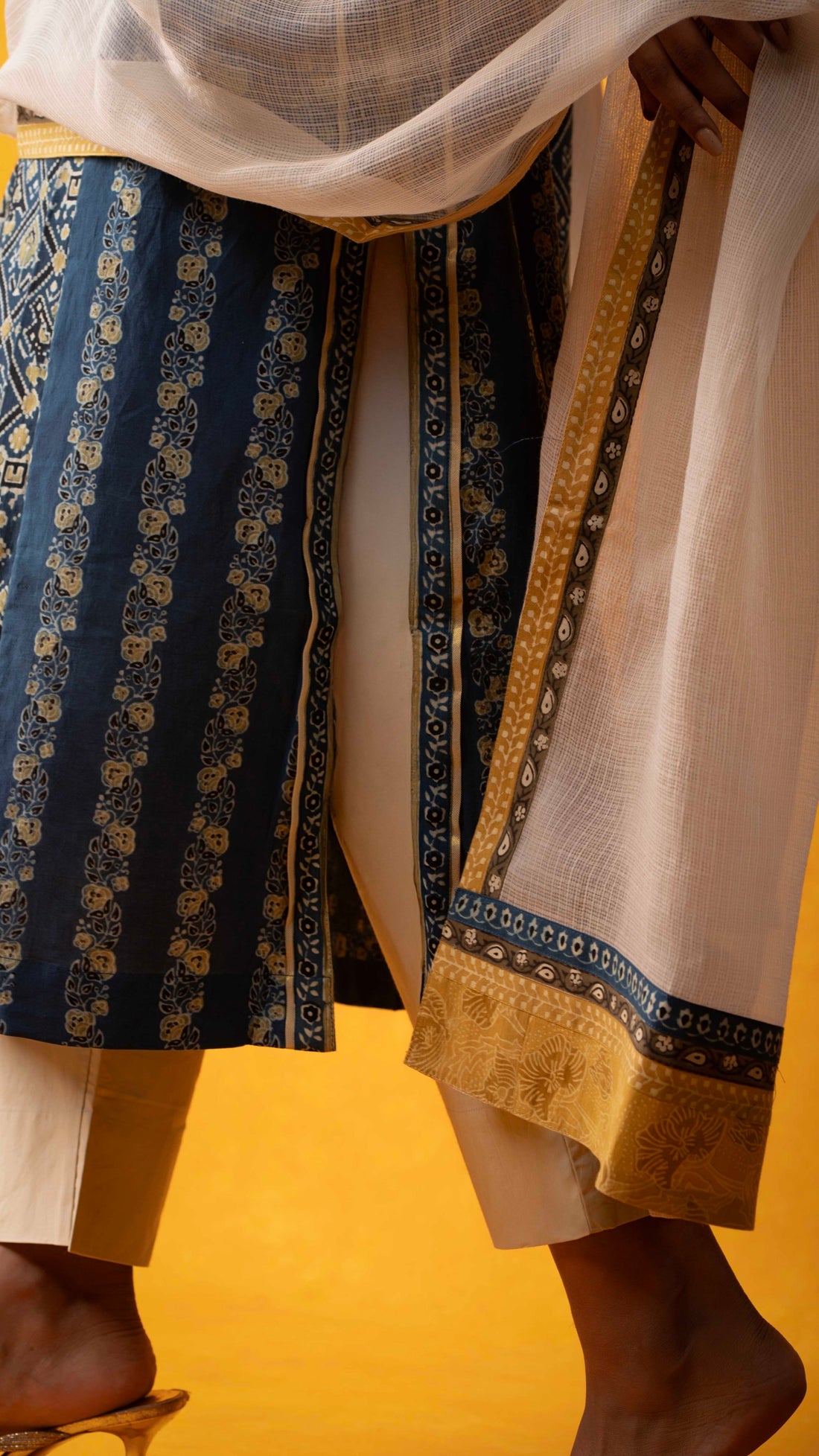 Dilkash Kota Doriya Dupatta  with Ajrakh borders