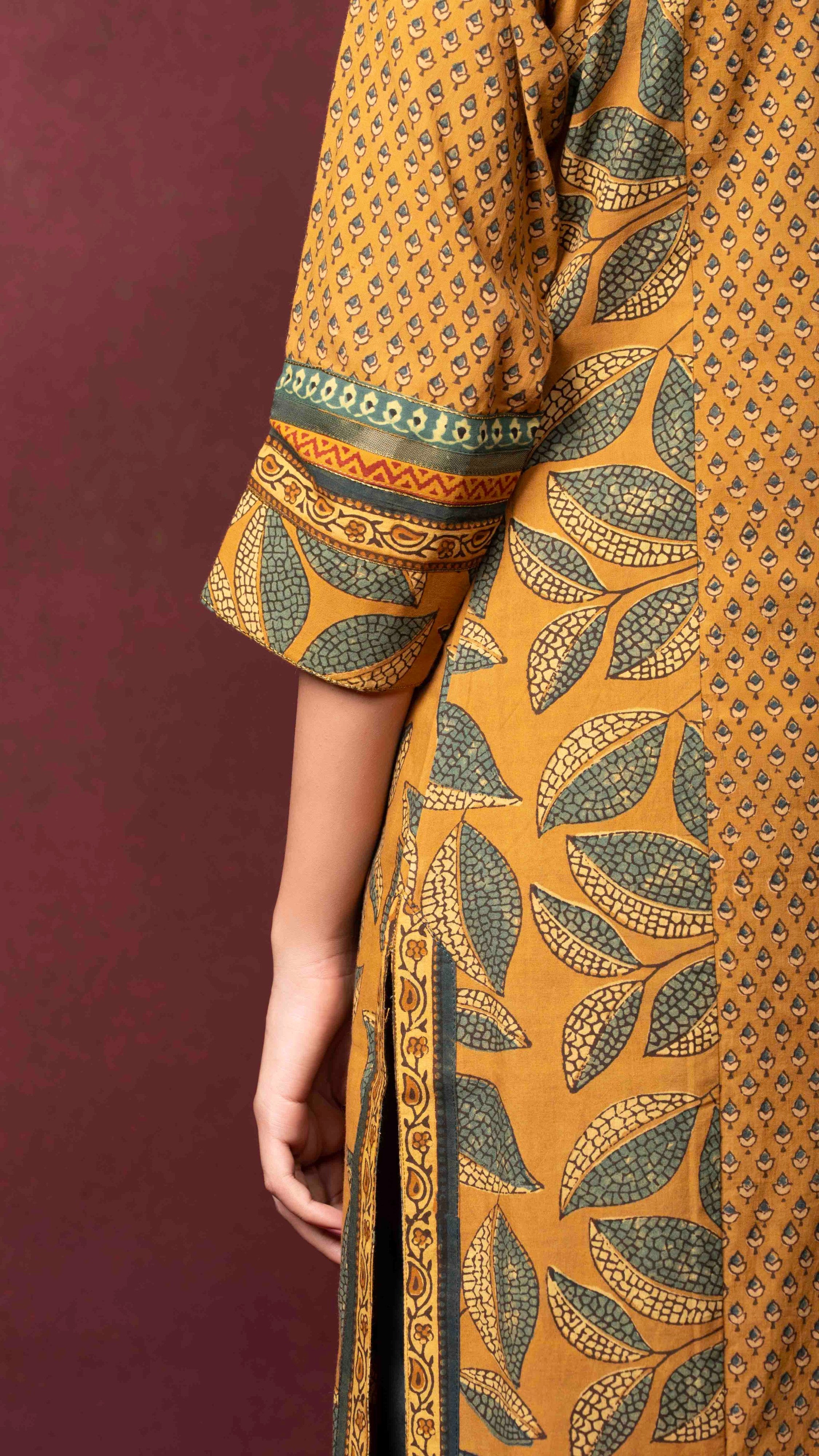 Aavriti Ajrakh Kurta