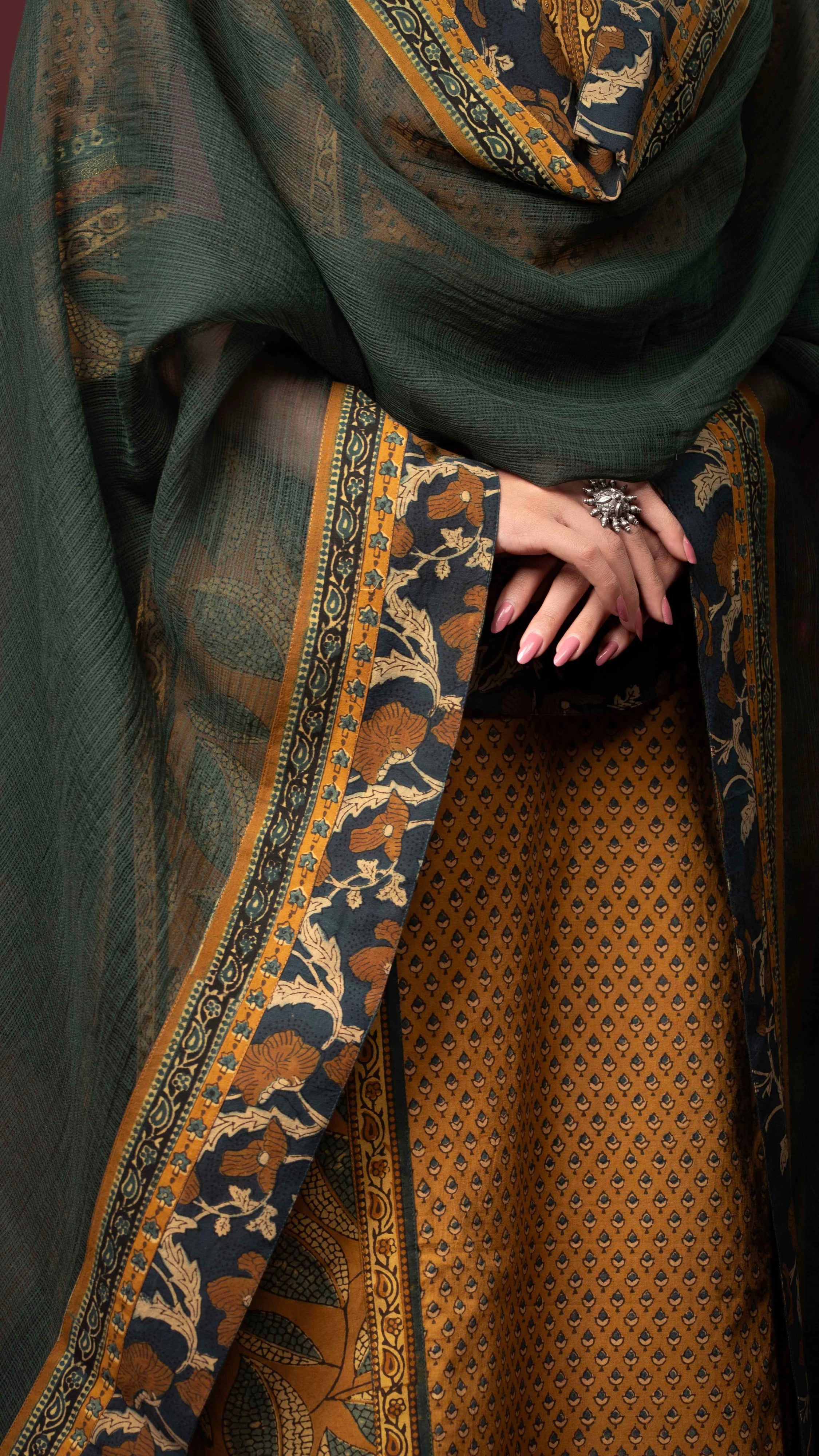 Ariana Kota Doriya Dupatta  with Ajrakh borders
