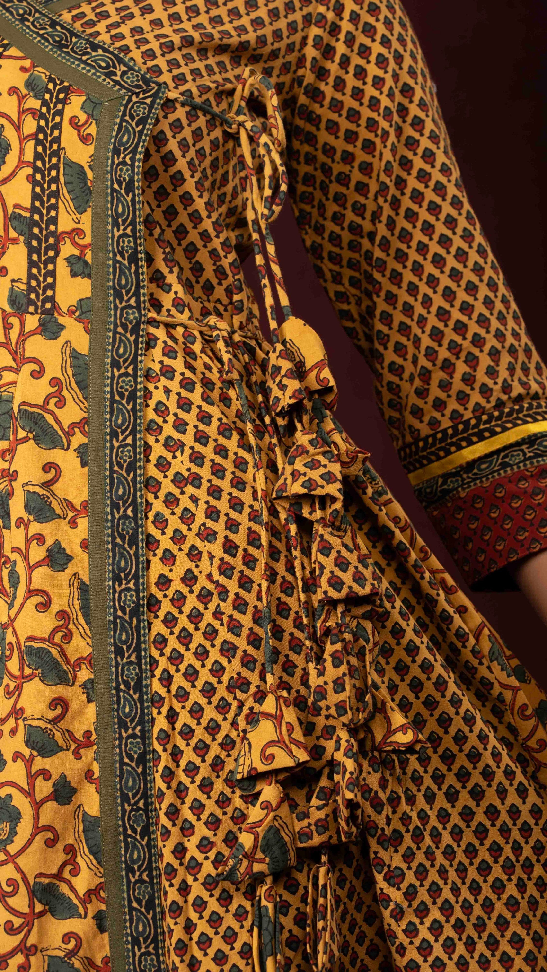 Vamikaa Ajrakh Kurta