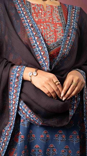 Hasti Kota Doriya Dupatta with Ajrakh borders