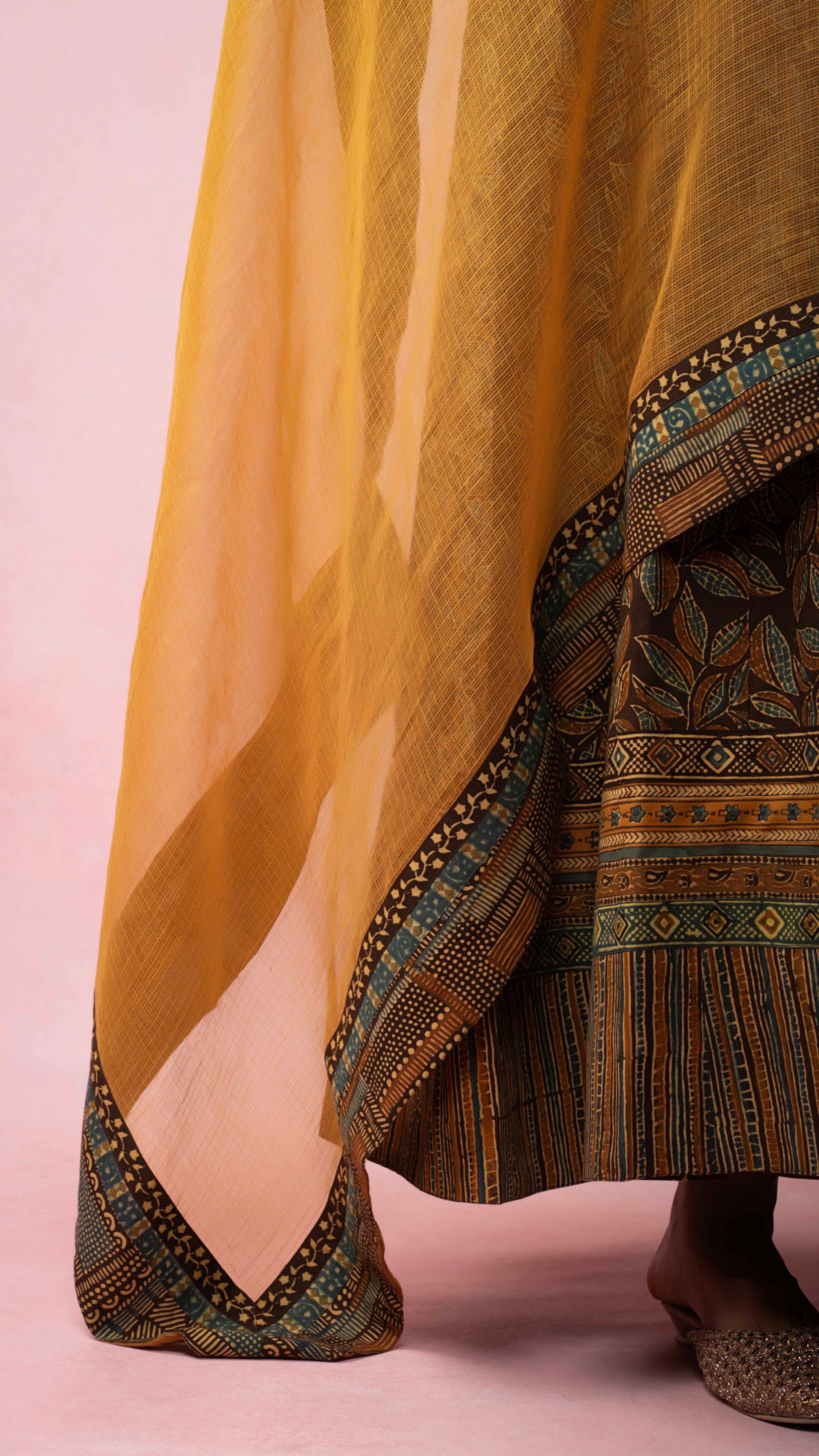Roshniya Kota Doriya Dupatta  with Ajrakh borders