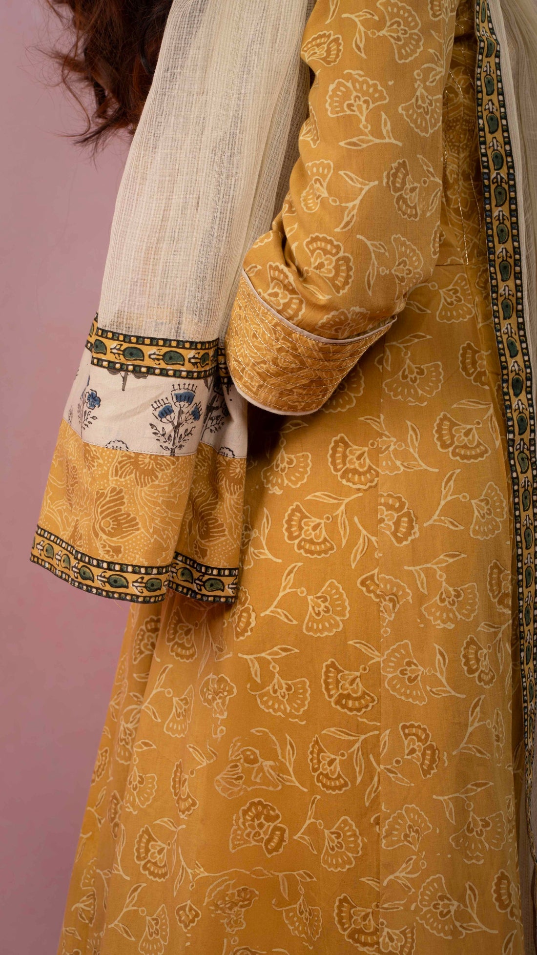 Mehsa Kota Doriya Dupatta  with Ajrakh borders