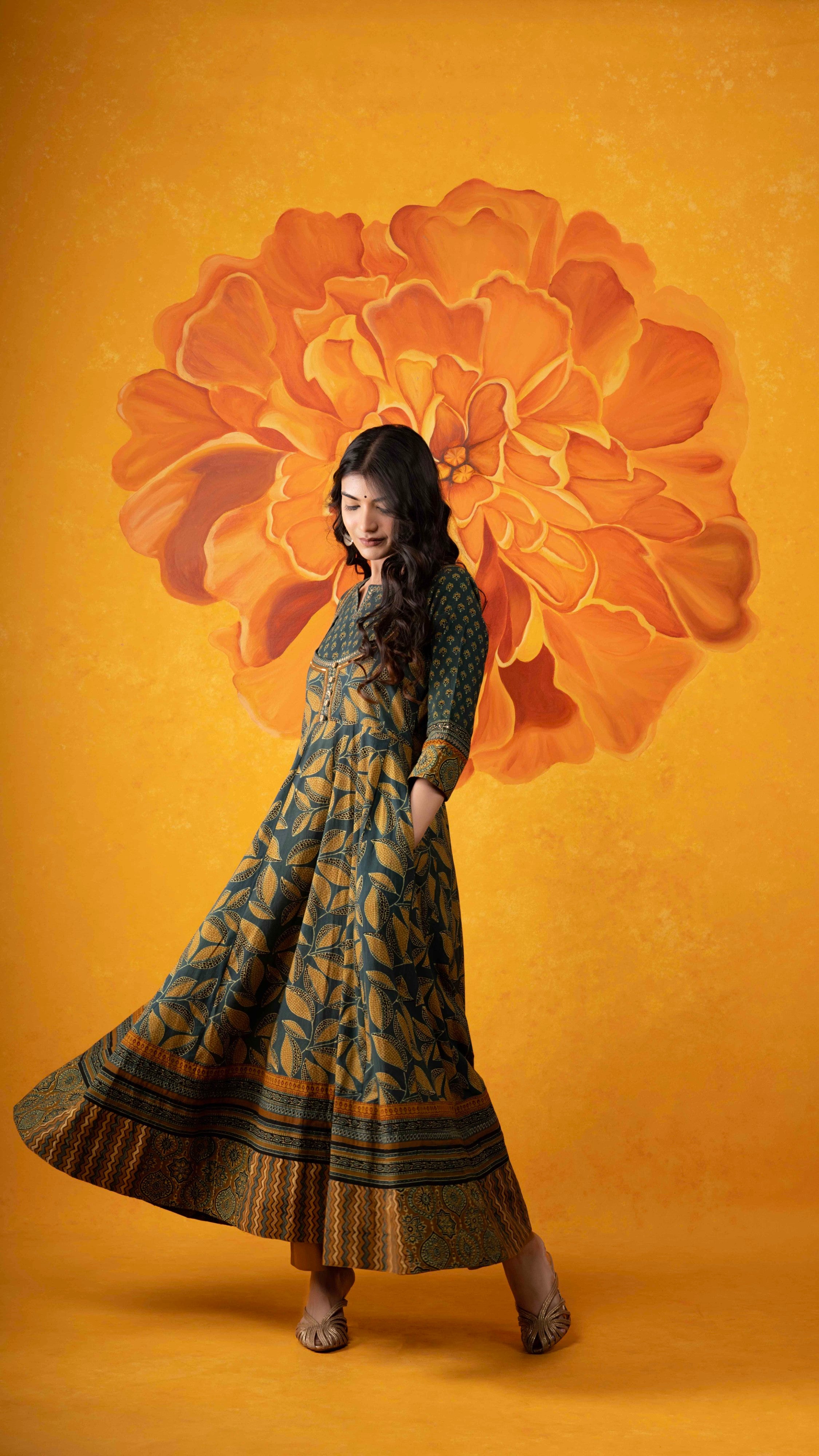 Neerja Ajrakh Kurta