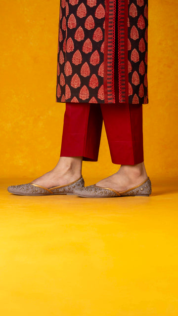 Maroon straight pant with pockets