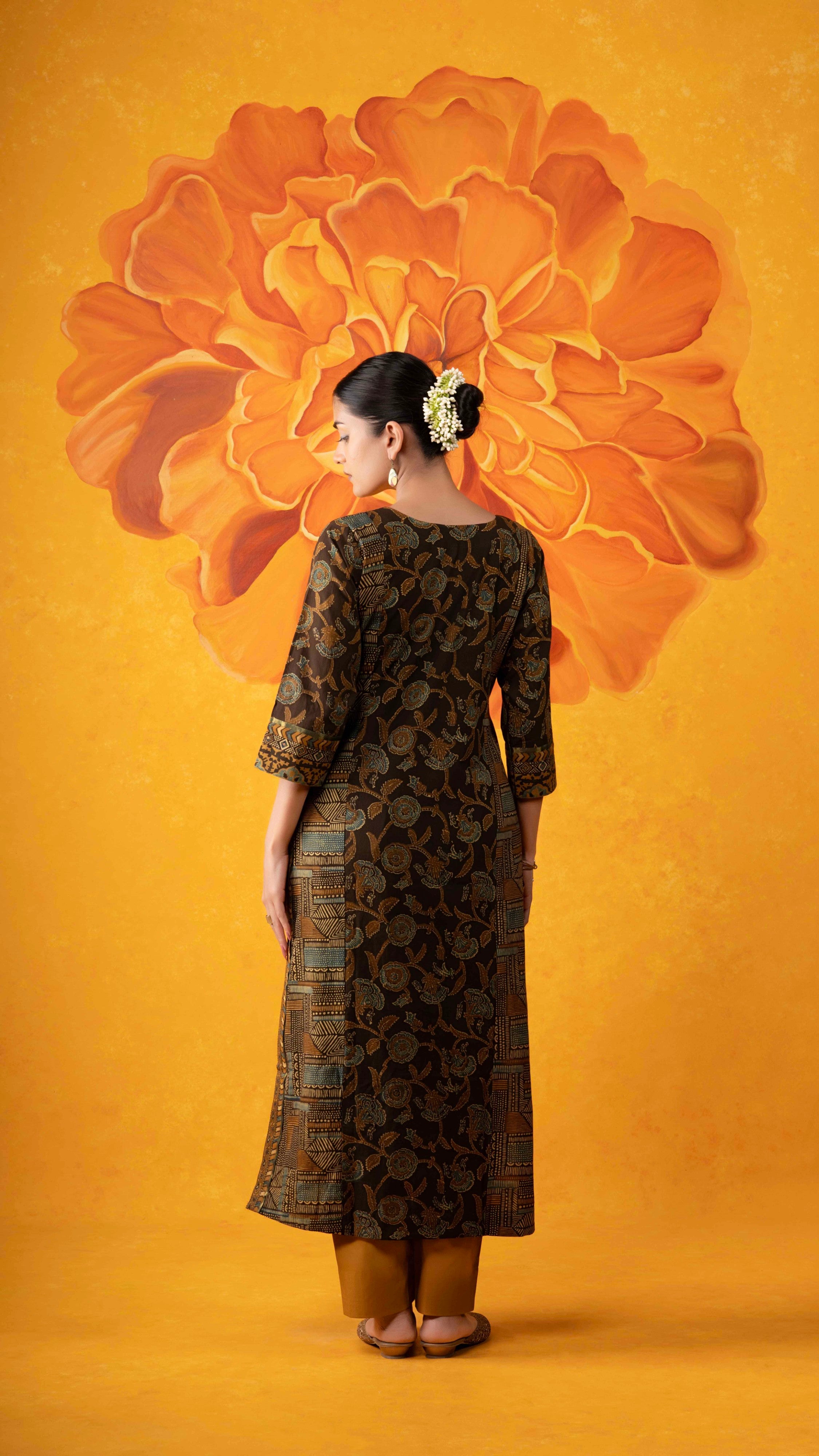 Mridula Ajrakh Kurta