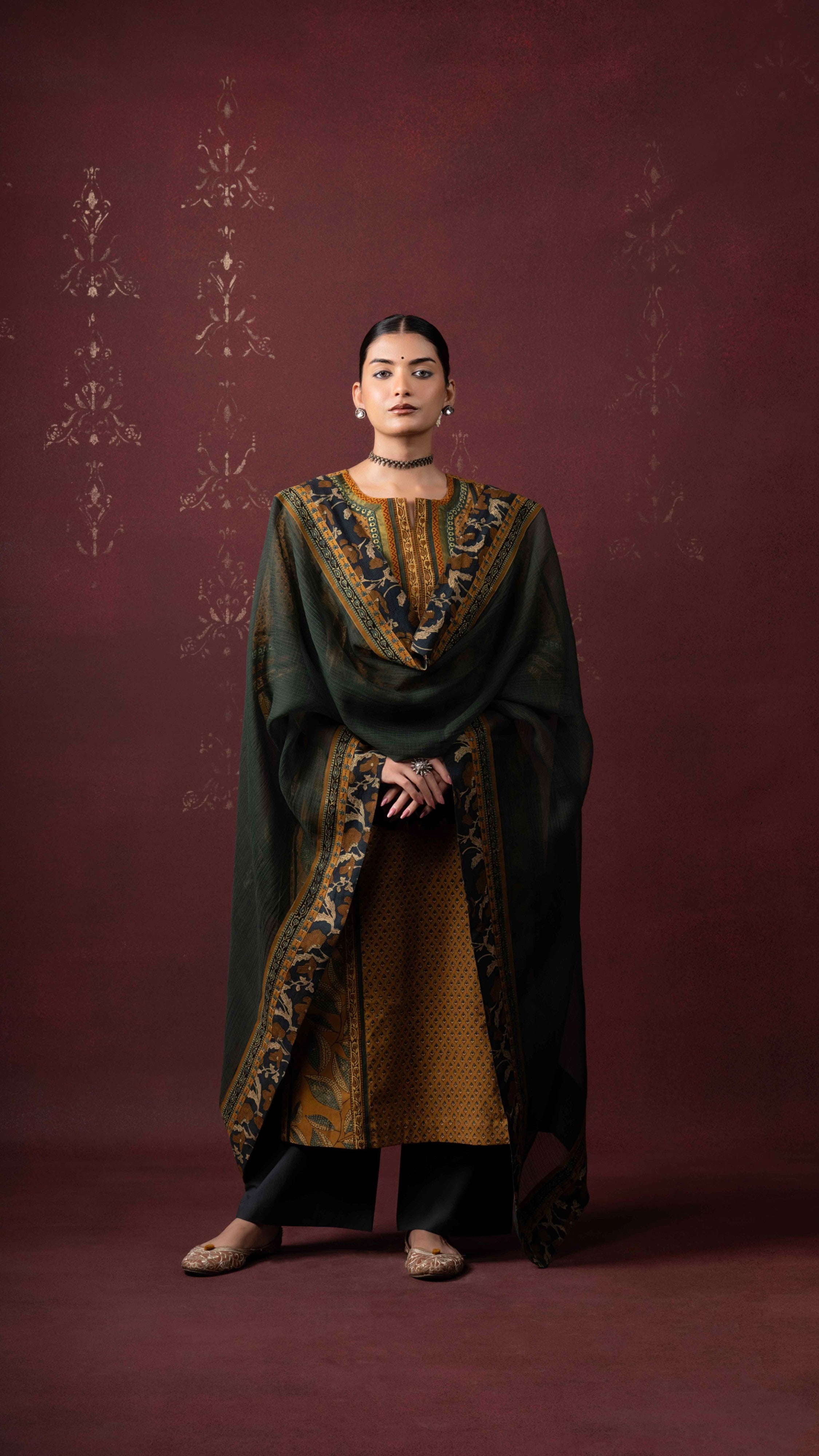 Aavriti Ajrakh Kurta