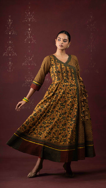 Vamikaa Ajrakh Kurta