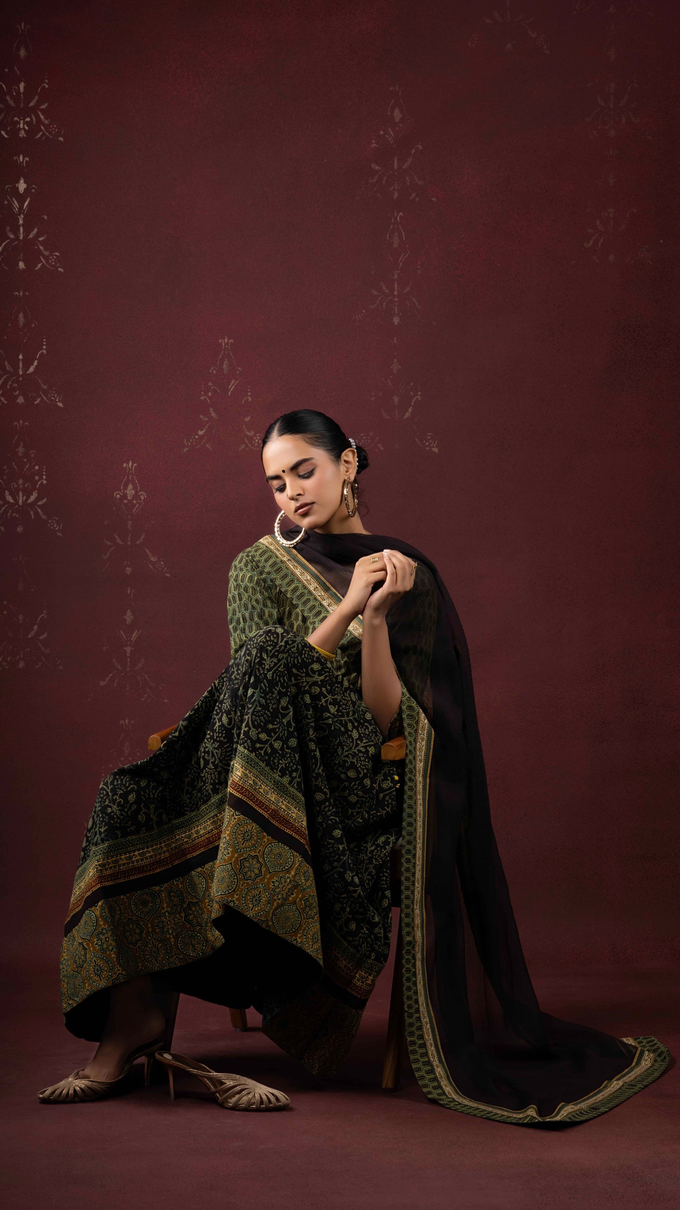 Chandri Kota Doriya Dupatta with Ajrakh borders