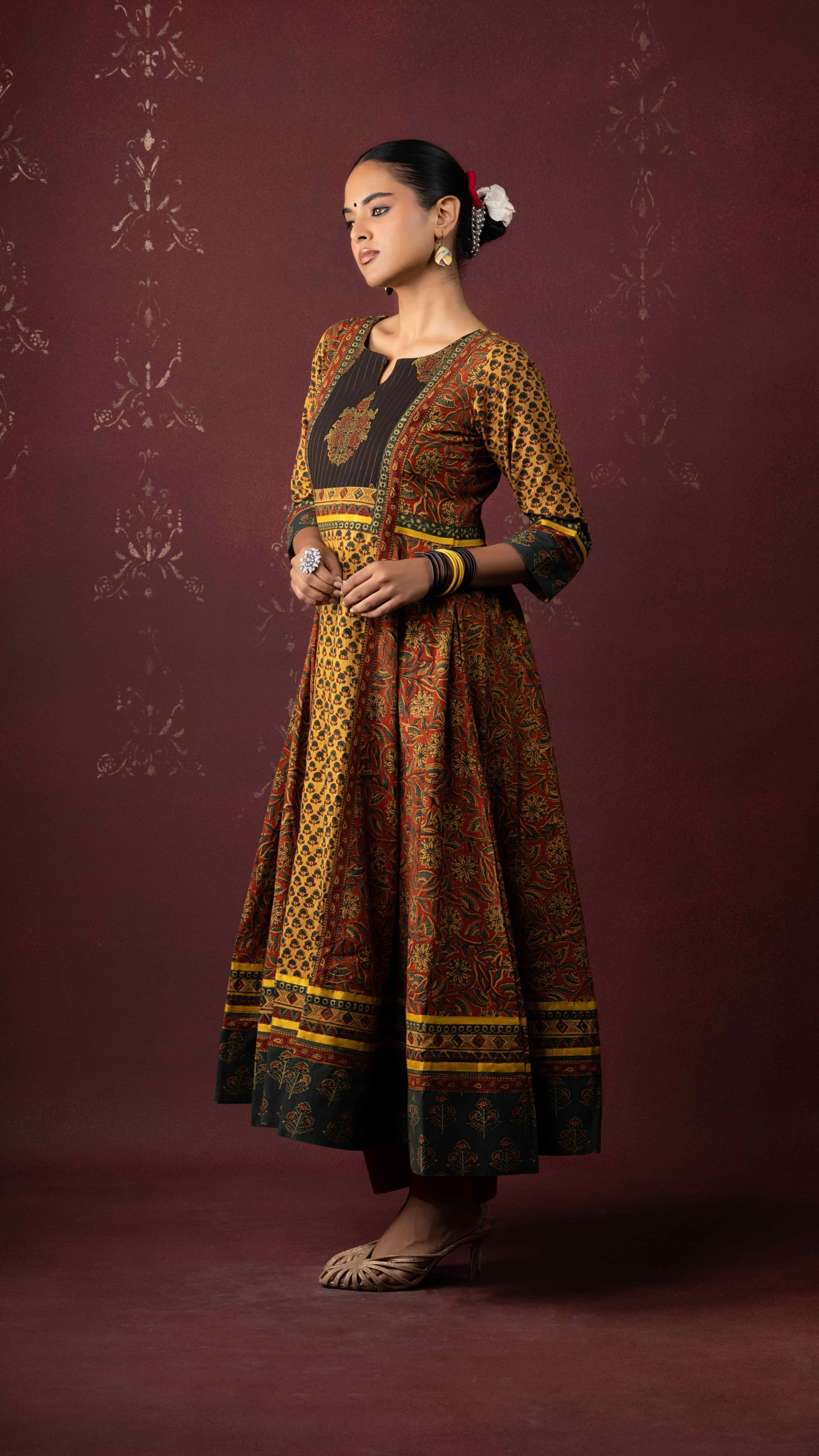 Ravya Ajrakh Kurta