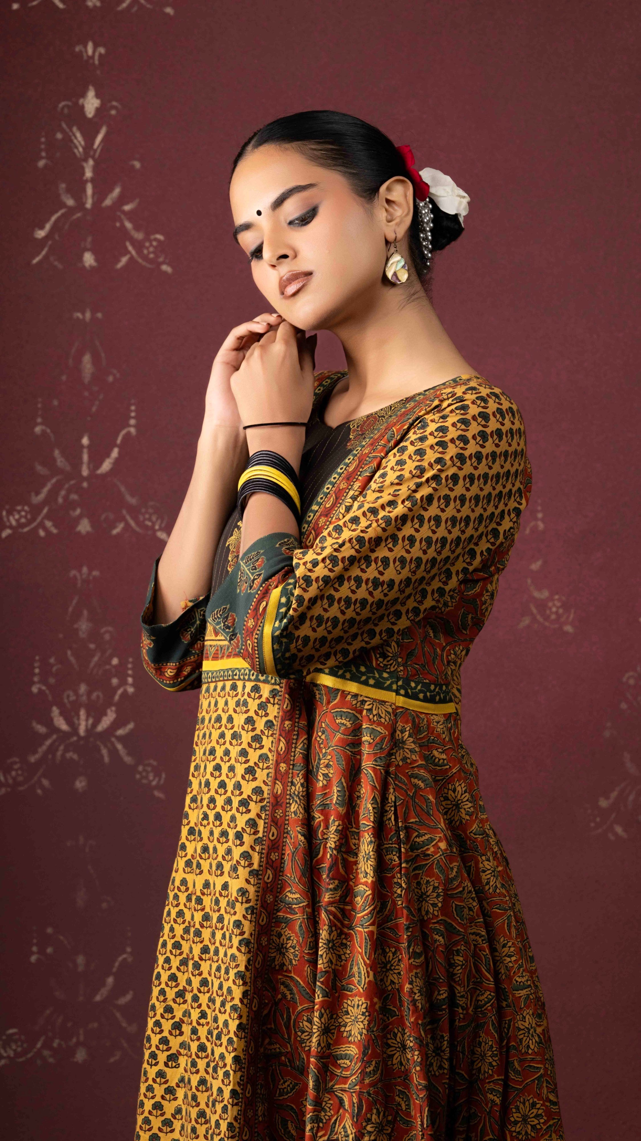 Ravya Ajrakh Kurta