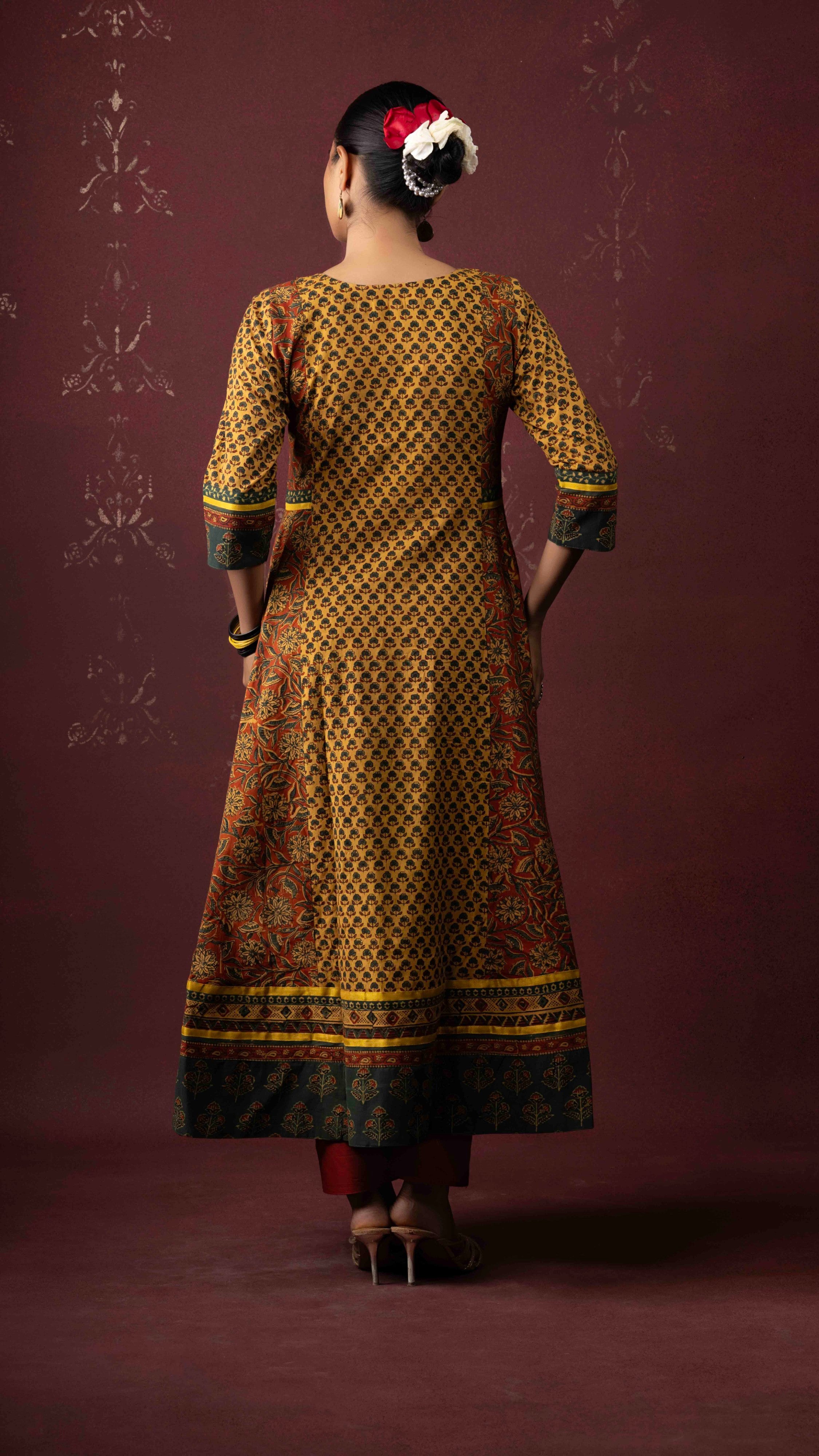 Ravya Ajrakh Kurta