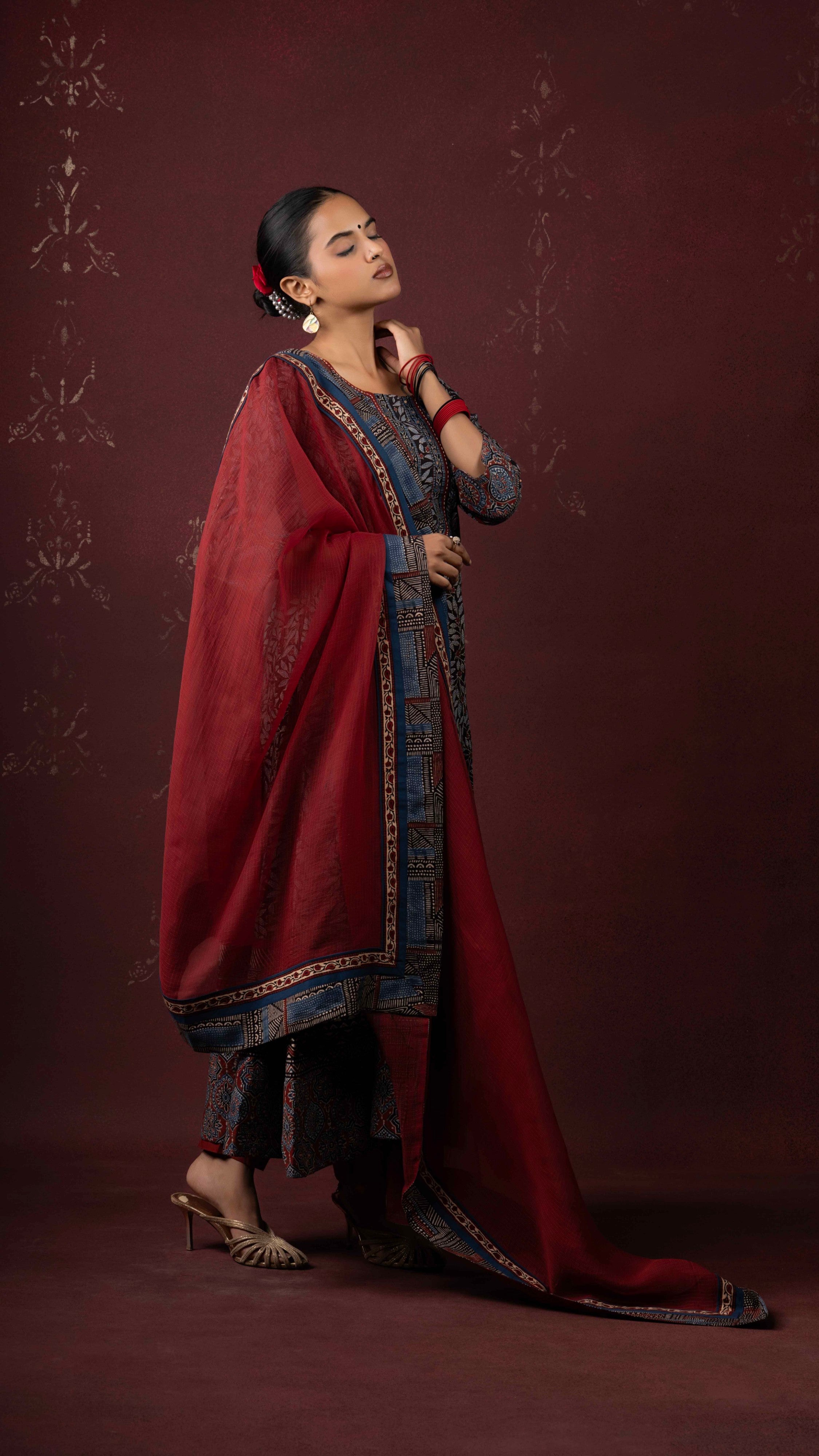 Azin Kota Doriya Dupatta with Ajrakh borders