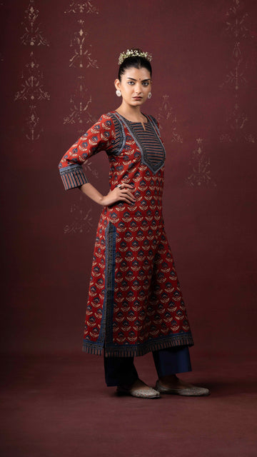 Samvii Ajrakh Kurta