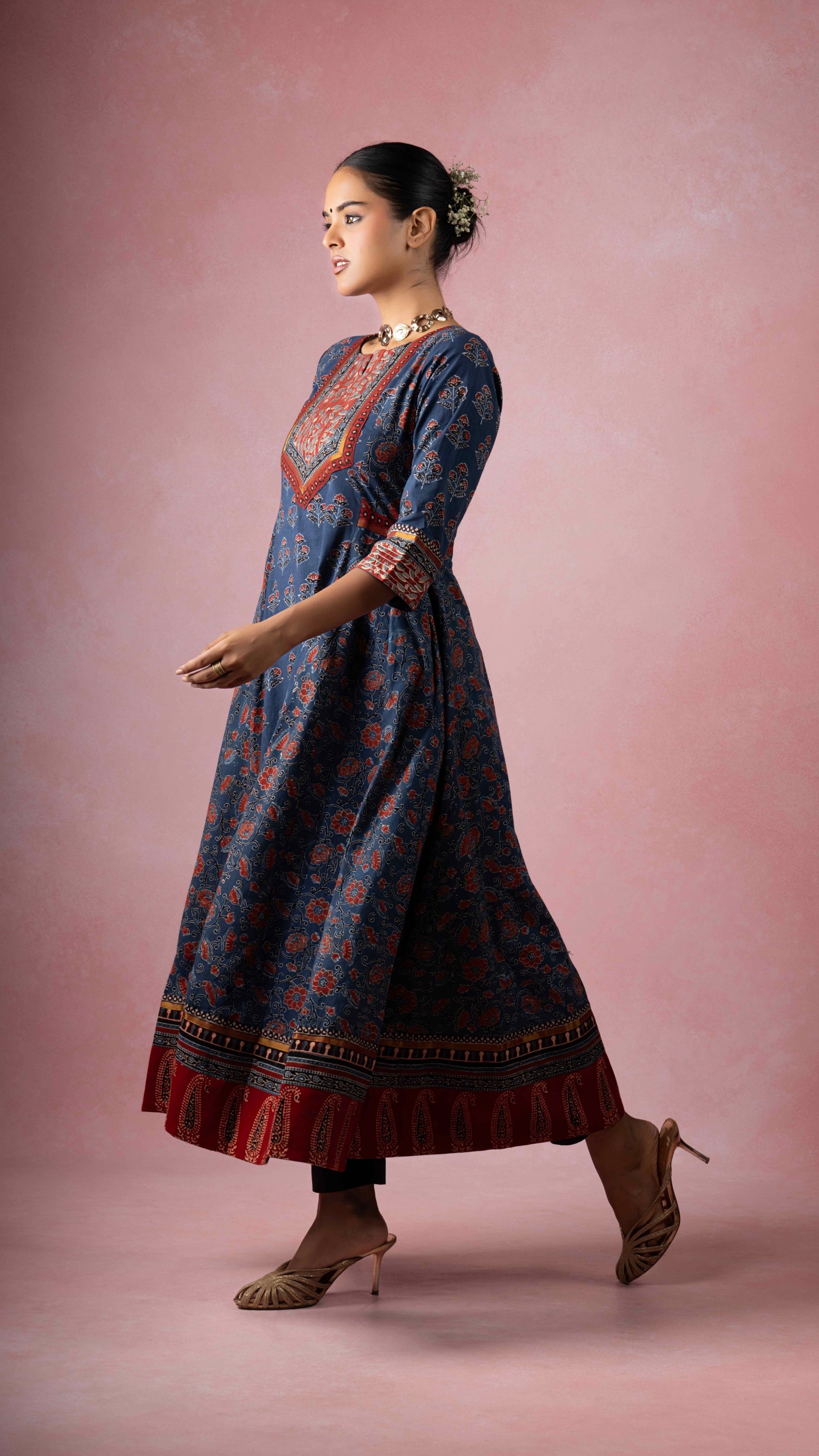 Suhani Ajrakh Kurta