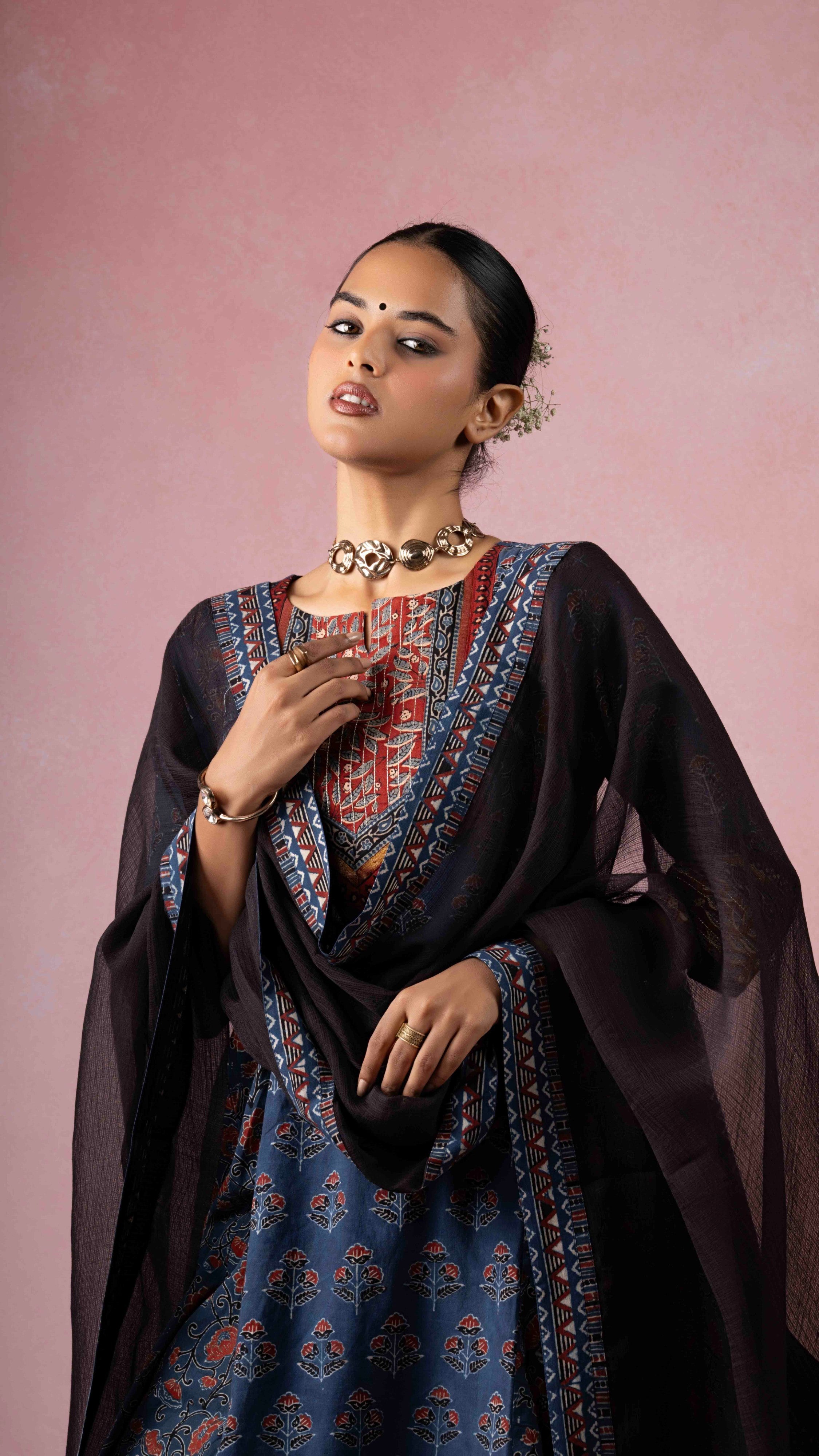 Suhani Ajrakh Kurta