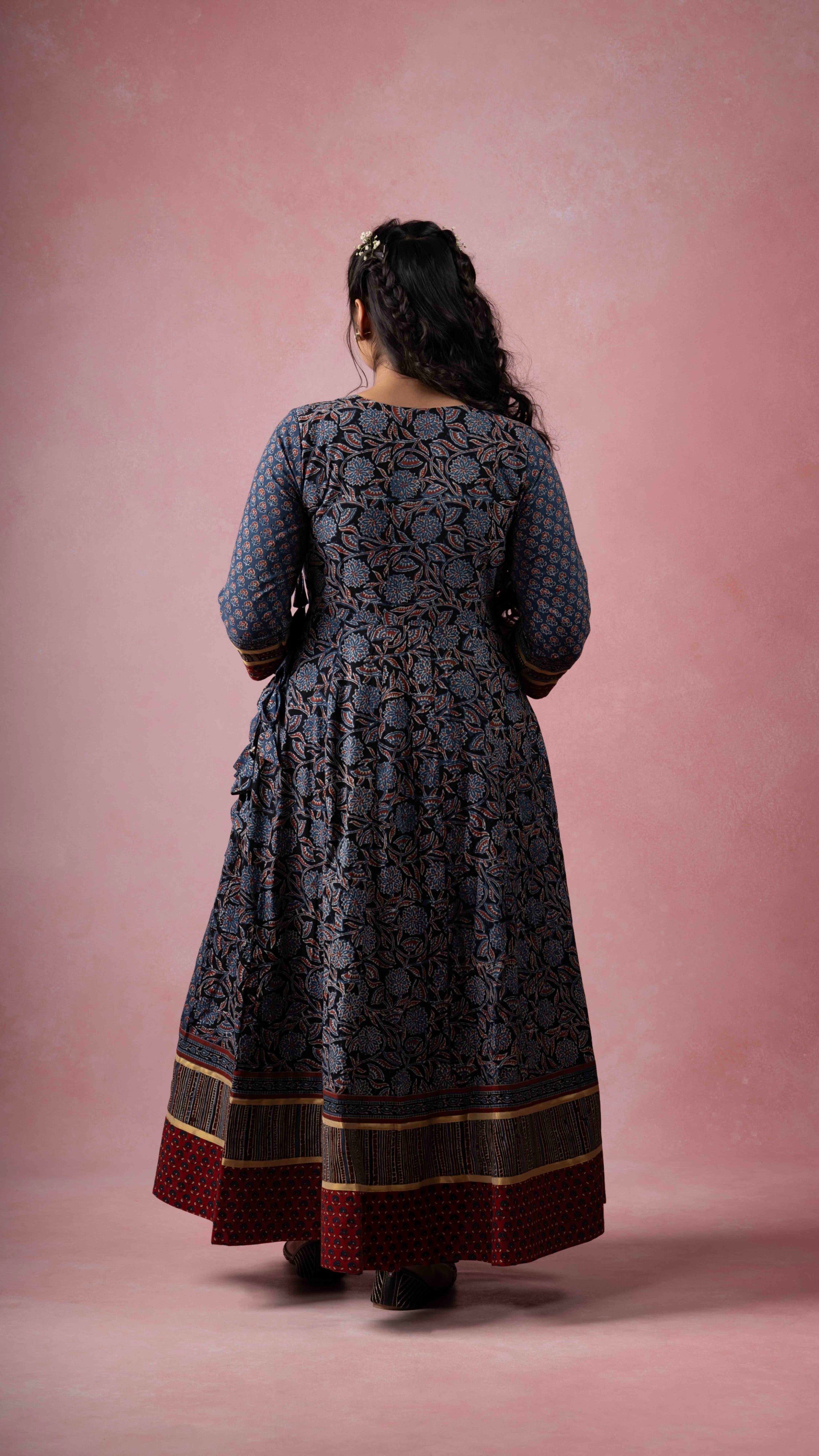 Eshika Ajrakh Kurta