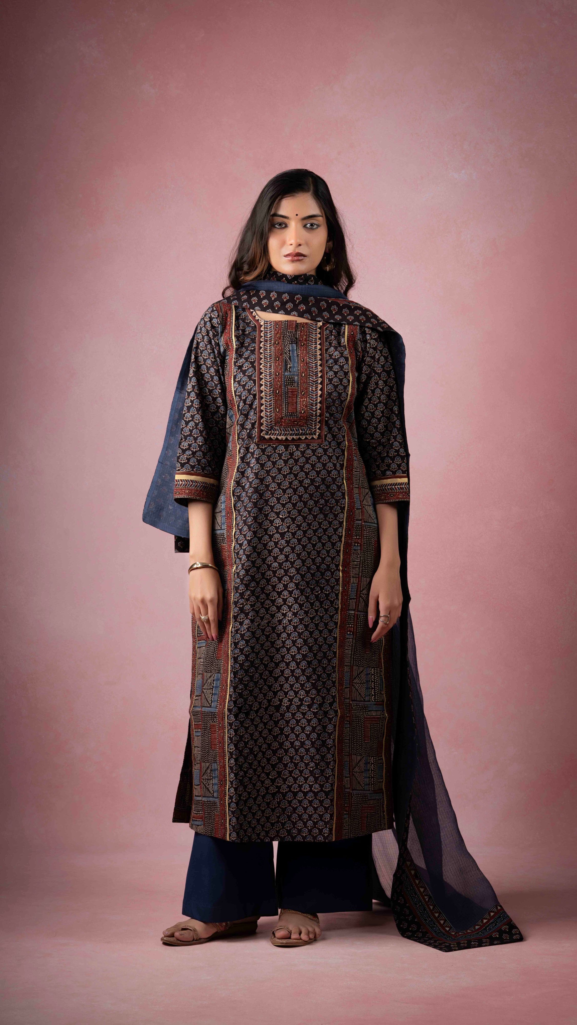 Saarya Ajrakh Kurta