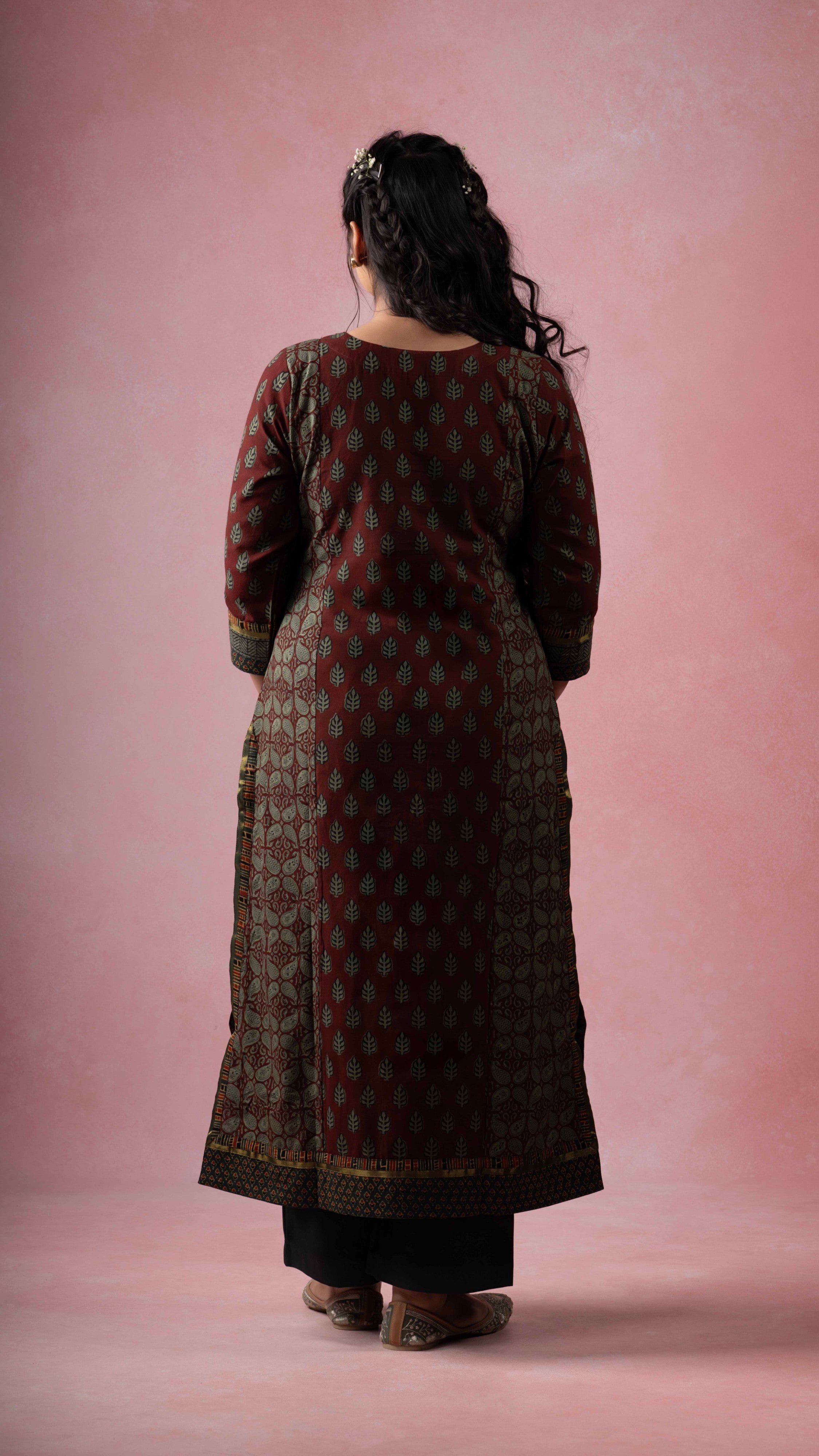 Ritvi Bagh Kurta