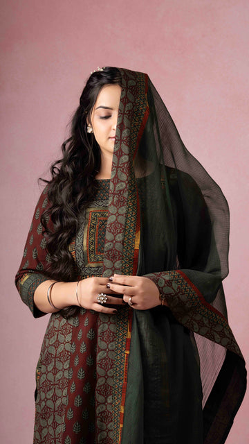 Swarali Kota Doriya Dupatta with Ajrakh and Bagh borders